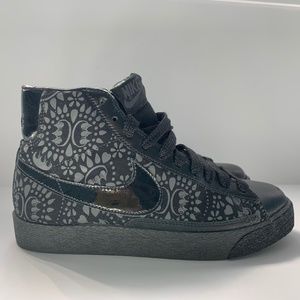 USED - WMNS NIKE BLAZER HI PREMIUM 3M CLAW MONEY